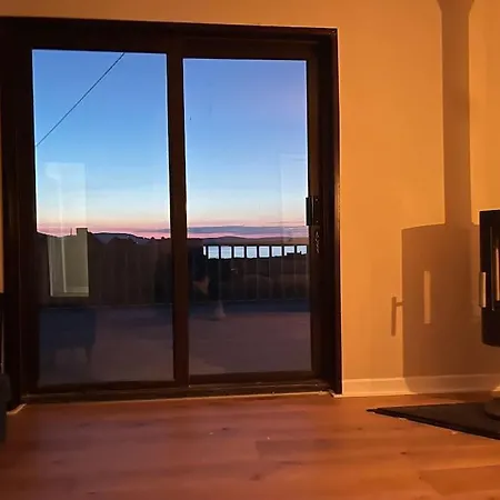 Donegal With Sea Views & Internet Tv, Sleeps Six Lettermacaward