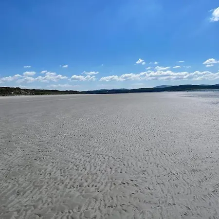 Donegal With Sea Views, Sleeps Six * Lettermacaward