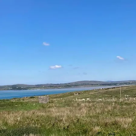 Donegal With Sea Views & Internet Tv, Sleeps Six *