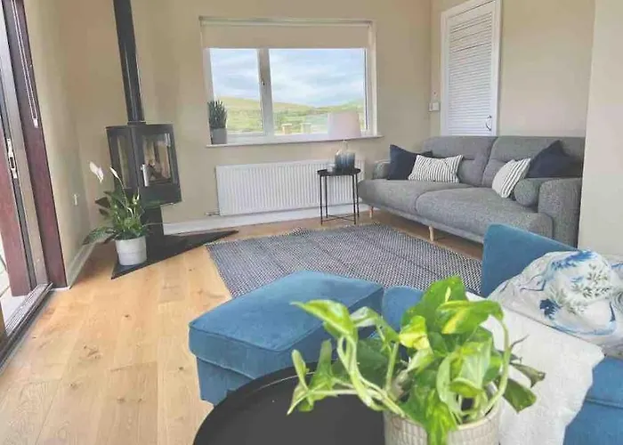 Donegal With Sea Views & Internet Tv, Sleeps Six * Lettermacaward