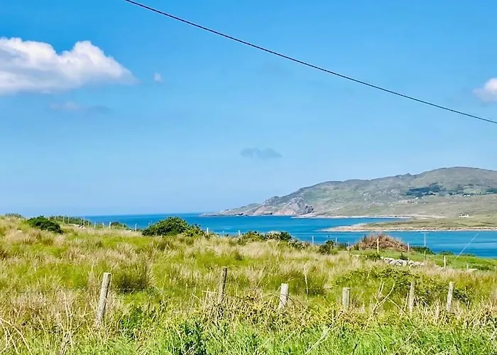 Donegal With Sea Views & Internet Tv, Sleeps Six Prázdninový dům *