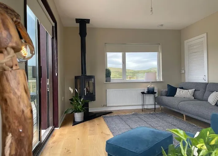 Donegal With Sea Views & Internet Tv, Sleeps Six Prázdninový dům *