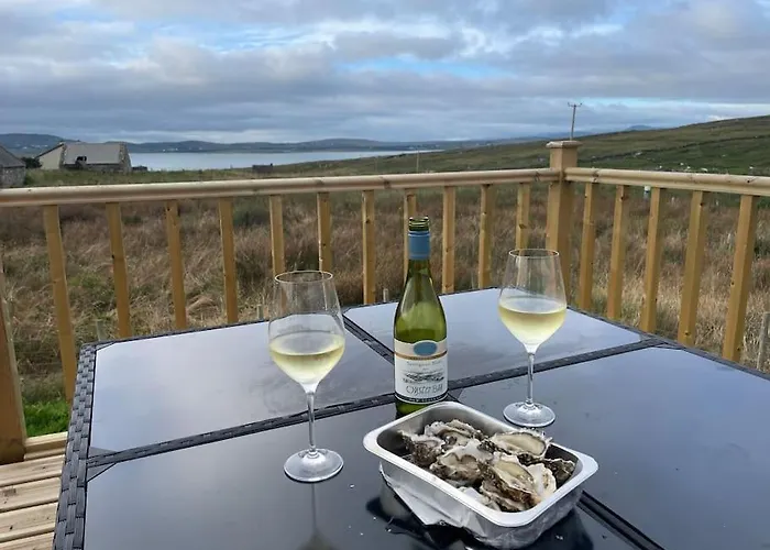 Donegal With Sea Views & Internet Tv, Sleeps Six Prázdninový dům *